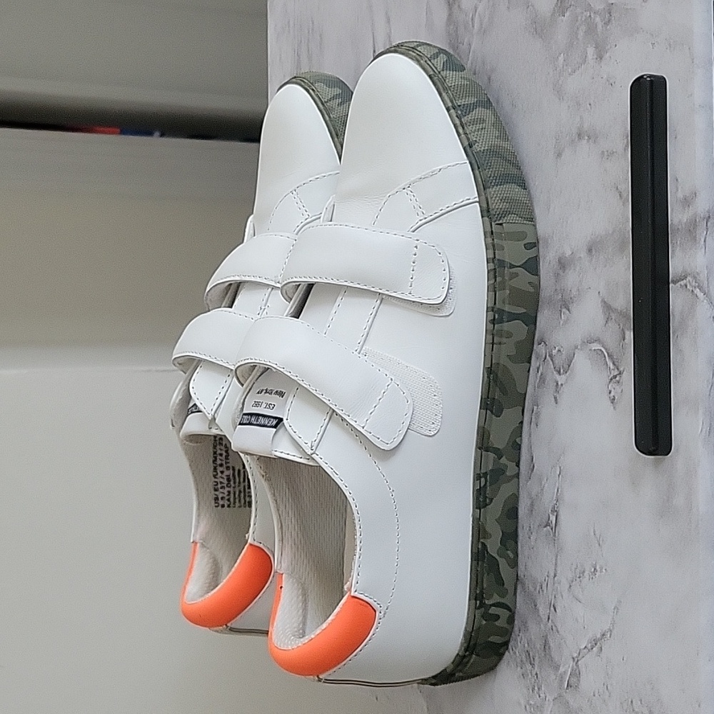 Kenneth Cole sneakers